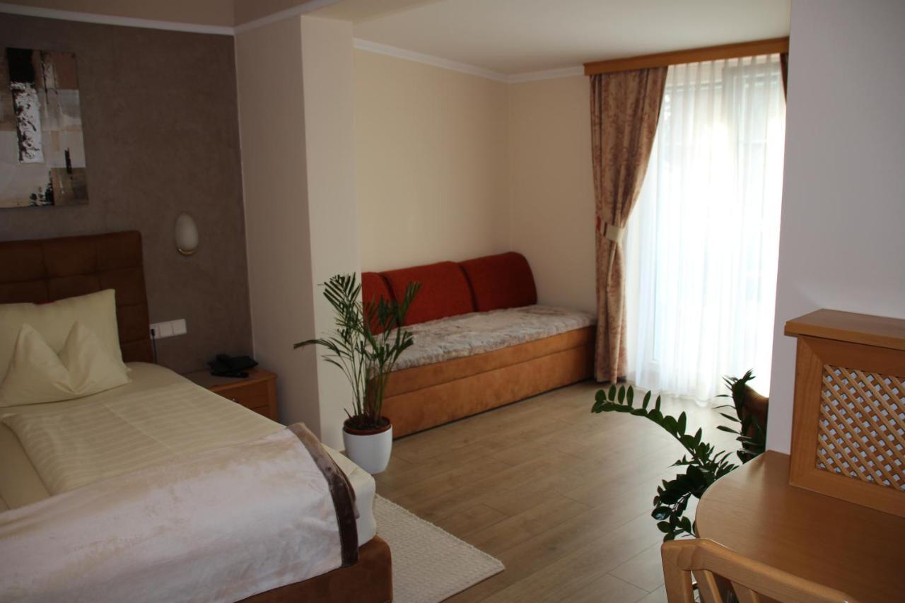 Hotel Lang ライプニッツ エクステリア 写真